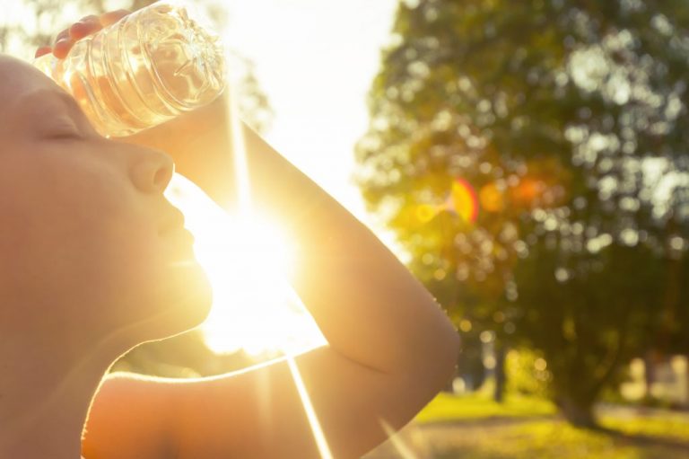 8 Tips to Prevent Yourself From Heat Wave During Summer