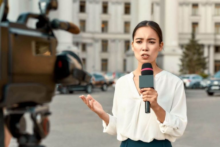 6 Signs You’d Be the Next Top News Reporter on Local TV