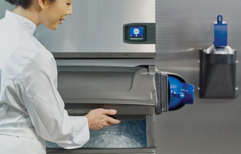 How to Choose an Ice Machine For Your Catering Business?