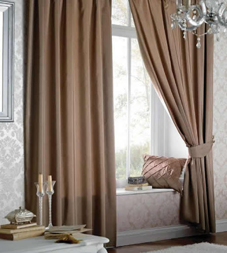 Why People Choose Long Lasting Silk Curtains For Your Home