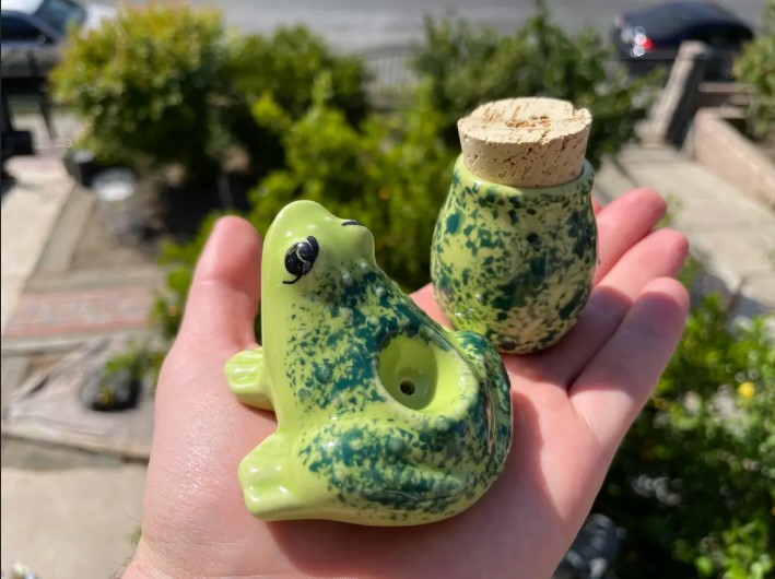 Cosmos Arts Ceramics Announced the Launch of their Unique Handmade Pipes