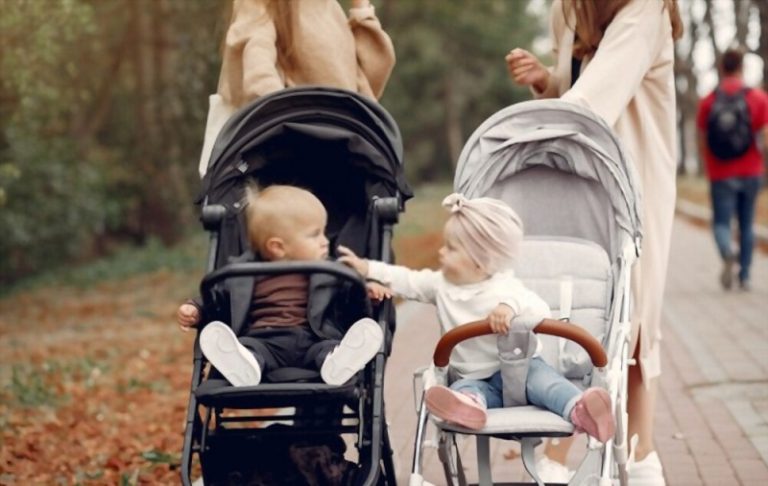 How do you choose the most suitable double stroller?