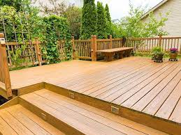 A Contractor to Build Your Deck