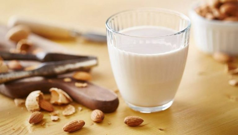 How To Make Vegan Almond Milk From Scratch?