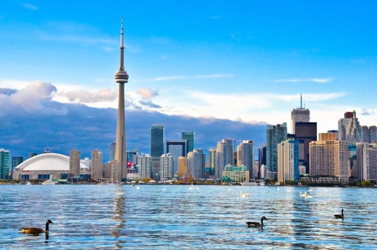 Top attractive Places to visit in Toronto